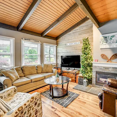 Cortland Townhome - Walk To Greek Peak Mtn Resort!